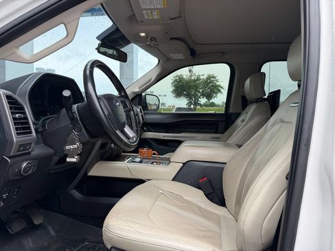 Used 2020 Ford Expedition Max Platinum RWD image 4