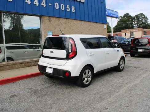 Used 2017 Kia Soul image 4