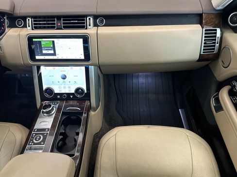 Used 2020 Land Rover Range Rover HSE image 29