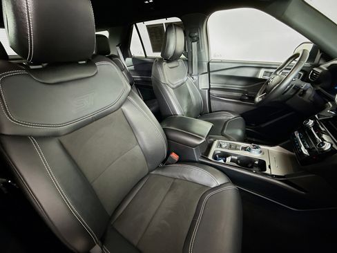Used 2022 Ford Explorer ST image 36