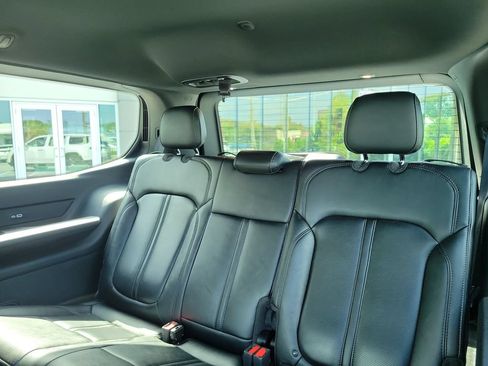 Used 2022 Jeep Wagoneer Series III w/ Flexible Seating Group RWD image 15