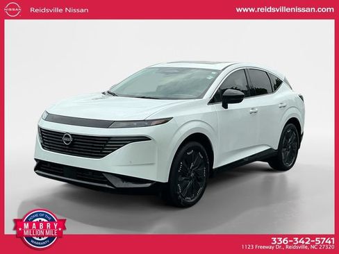 Used 2025 Nissan Murano Platinum w/ Cargo Package AWD/4WD image 1