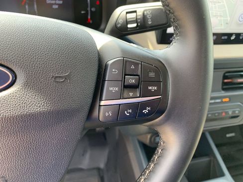 Used 2025 Ford Maverick Lariat image 29