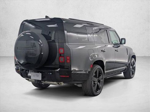 New 2026 Land Rover Defender 130 X-Dynamic SE AWD/4WD image 14