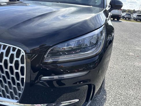 New 2026 Lincoln Corsair Premiere image 9