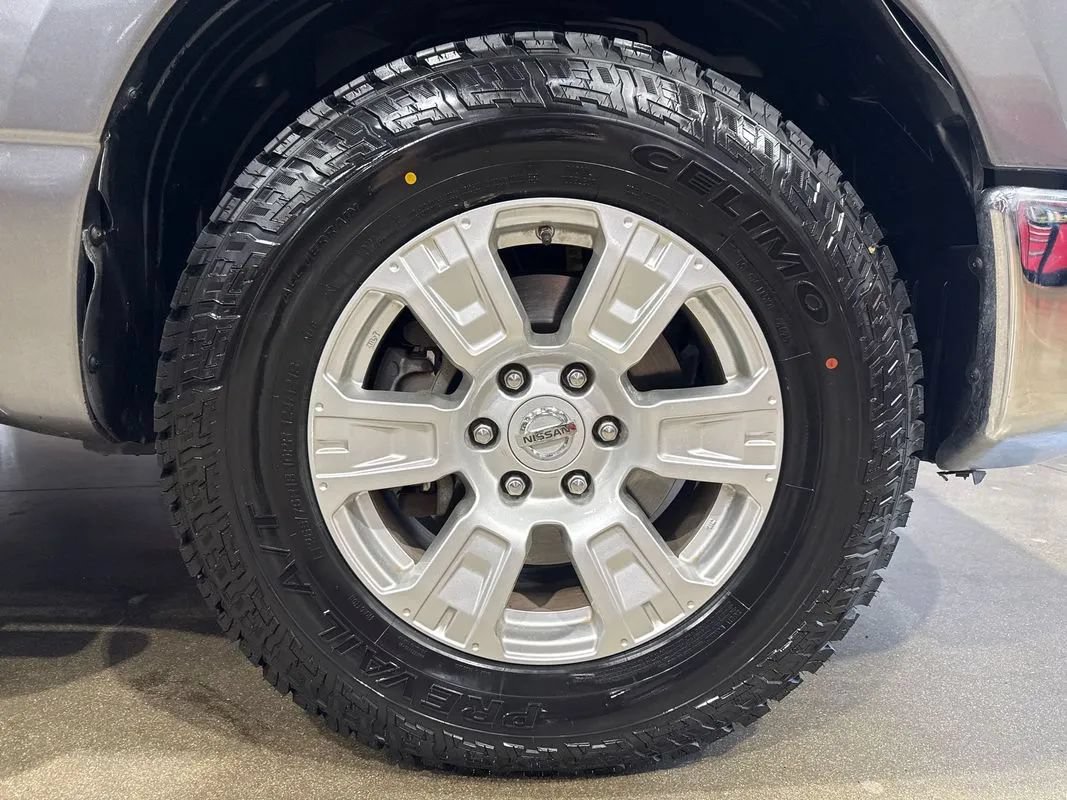Used 2019 Nissan Titan SV AWD/4WD image 52