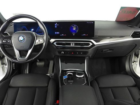 Used 2023 BMW i4 eDrive40 RWD image 25