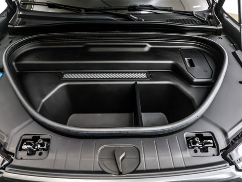 Used 2025 Audi Q6 e-tron Premium w/ Convenience Package image 12