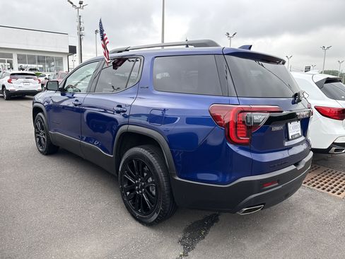 Certified 2023 GMC Acadia SLE w/ Driver Convenience Package image 9