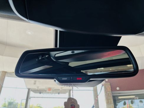Used 2022 Chrysler 300 S RWD image 48