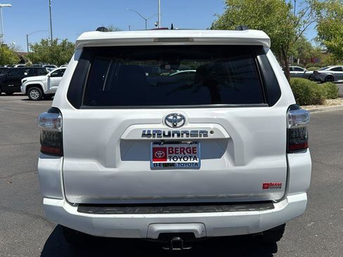 Used 2020 Toyota 4Runner SR5 image 6