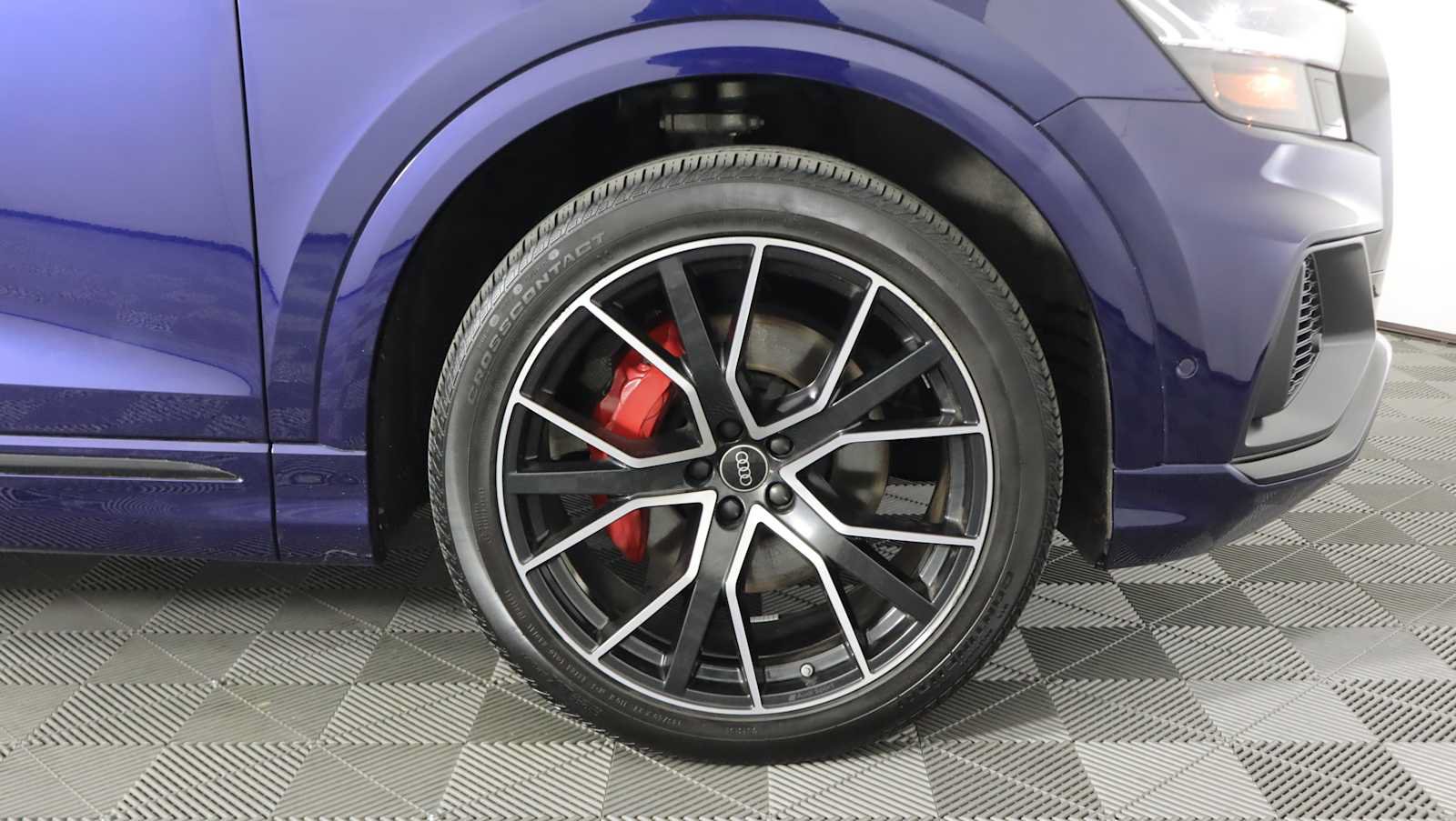 Used 2023 Audi Q8 Premium Plus AWD/4WD image 7