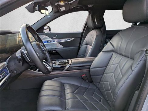 Used 2024 BMW i7 xDrive60 w/ Executive Package AWD/4WD image 10