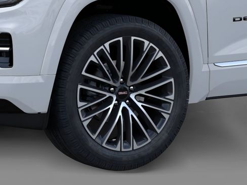 New 2026 GMC Terrain Denali w/ LPO, Black Badging Package AWD/4WD image 9
