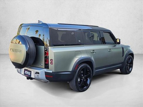 Used 2023 Land Rover Defender 130 SE AWD/4WD image 5