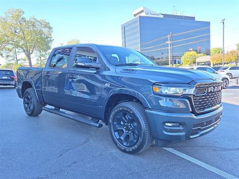 Used 2026 RAM 1500 4x4 Crew Cab image 7
