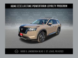 Used 2024 Nissan Pathfinder Platinum w/ Cargo Package FWD 360° Tour