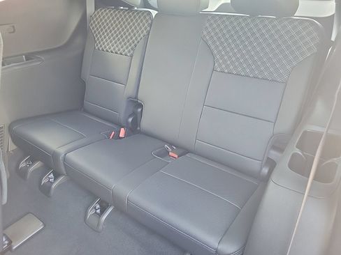 New 2026 GMC Acadia Denali w/ Super Cruise Package FWD image 10
