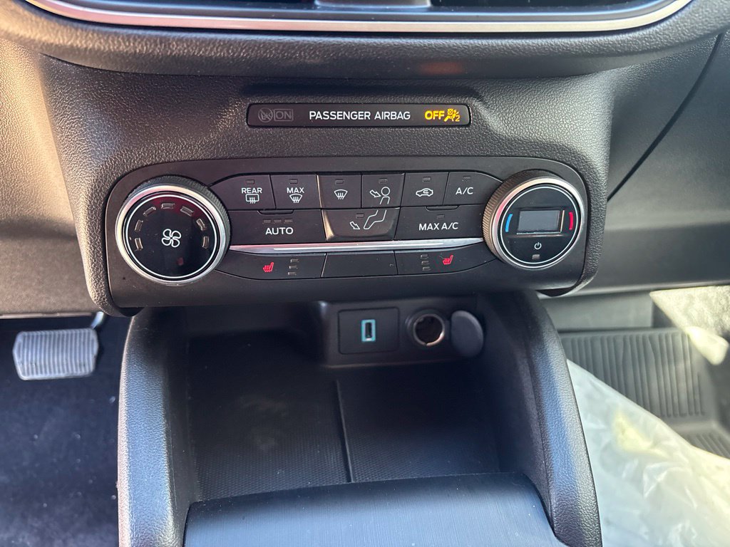 Used 2020 Ford Escape SE FWD image 17