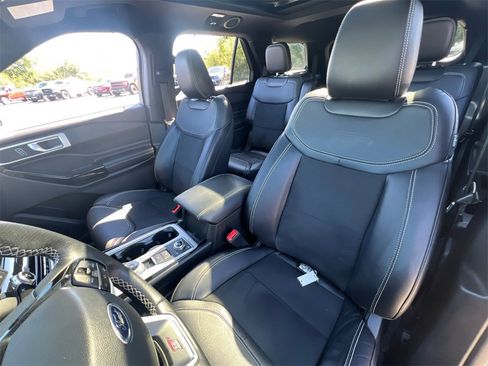 Used 2023 Ford Explorer ST image 29
