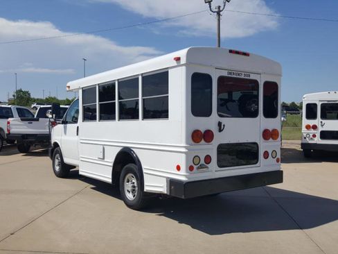 Used 2007 Chevrolet Express 3500 w/ School Bus Package RWD image 9