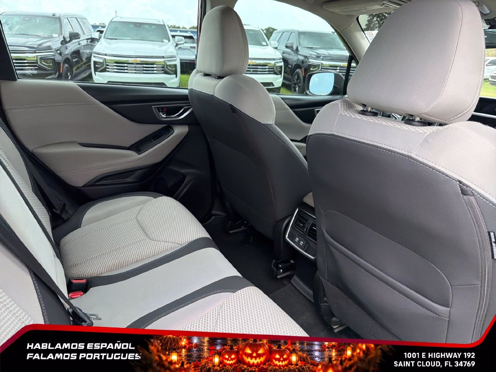 Used 2023 Subaru Forester Premium AWD/4WD image 31
