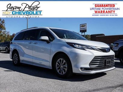 Used 2023 Toyota Sienna XLE