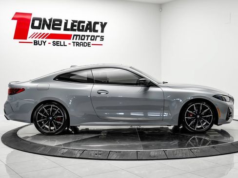 Used 2025 BMW M440i Coupe w/ Premium Package RWD image 9