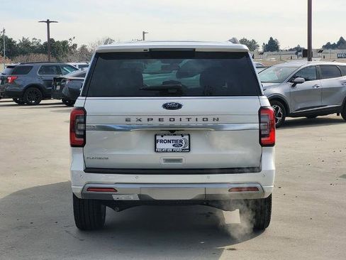 New 2024 Ford Expedition Platinum image 5