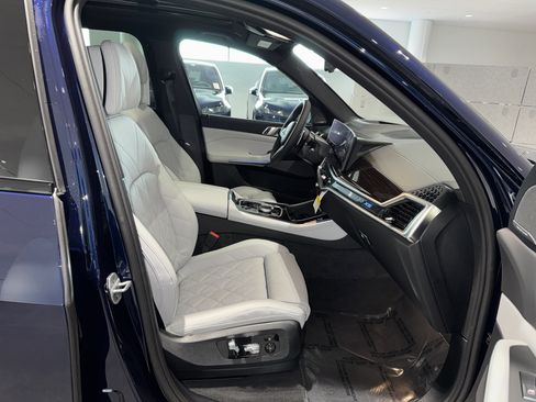 New 2026 BMW X5 xDrive50e w/ M Sport Package image 9