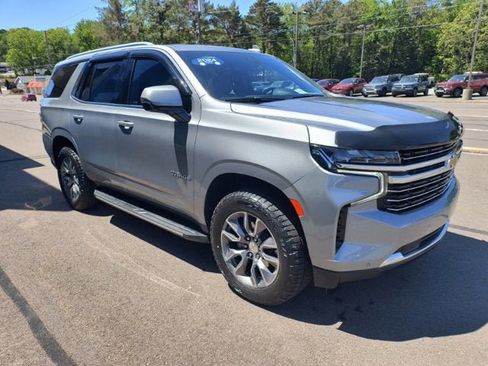 Used 2024 Chevrolet Tahoe LT w/ LT Signature Plus Package AWD/4WD image 4