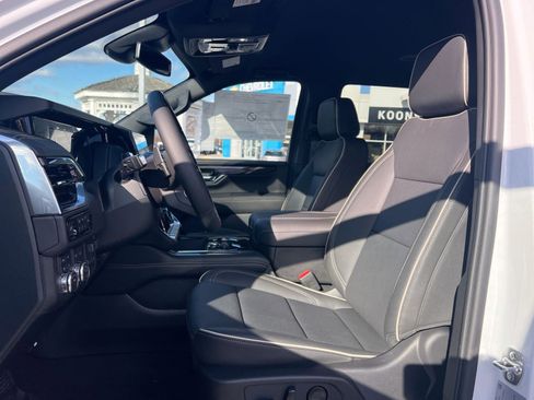 New 2026 GMC Yukon Elevation image 12