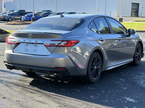 Used 2025 Toyota Camry SE w/ Multimedia Upgrade Package image 11