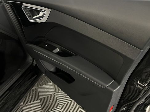 Used 2023 Audi Q4 e-tron Premium Plus image 35