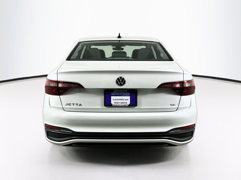 Used 2024 Volkswagen Jetta SE w/ Black Wheel Package FWD image 15