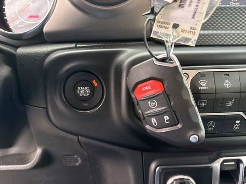 Used 2021 Jeep Wrangler Unlimited Sport image 41