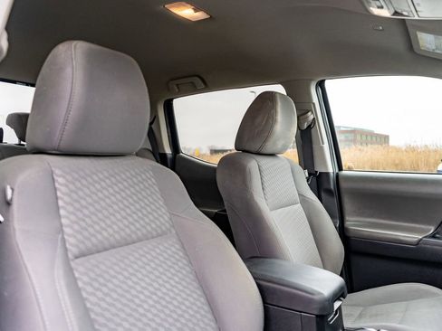 Certified 2023 Toyota Tacoma SR image 12