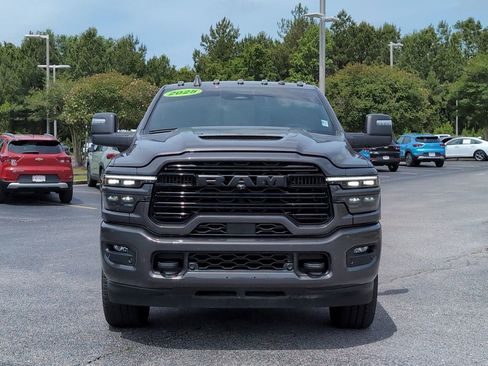 Used 2025 RAM 2500 Laramie AWD/4WD image 10