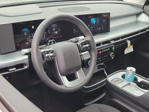 New 2026 Hyundai Ioniq 9 SE AWD/4WD image 3
