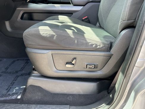 Used 2022 RAM 3500 Big Horn w/ Level B Equipment Group image 16