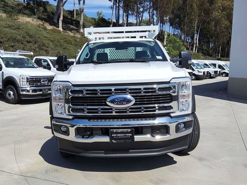 New 2025 Ford F550 2WD Regular Cab Super Duty image 3