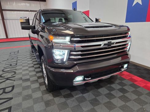 Used 2020 Chevrolet Silverado 2500 High Country w/ Z71 Off-Road Package image 23