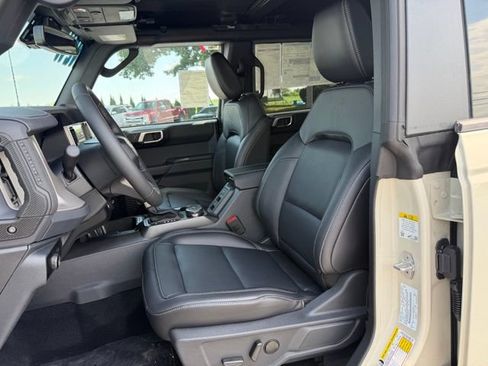New 2026 Ford Bronco Outer Banks AWD/4WD image 10