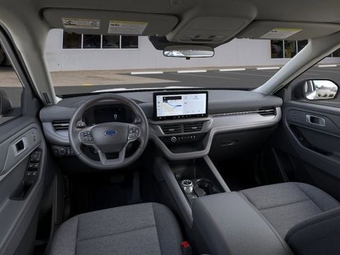 New 2026 Ford Explorer Active RWD image 9