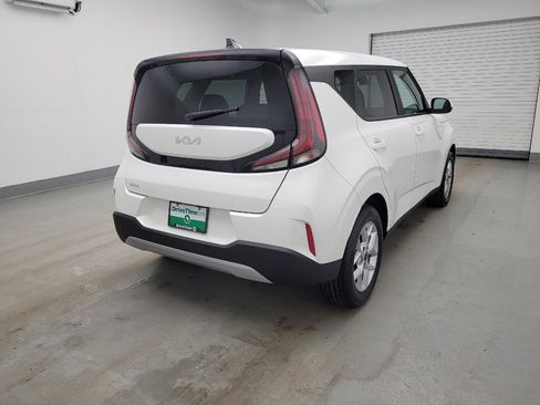 Used 2025 Kia Soul LX w/ LX Technology Package image 9