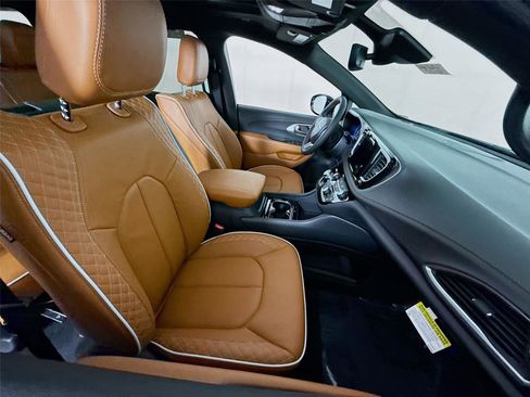 New 2026 Chrysler Pacifica Pinnacle w/ Trailer Tow Group image 26