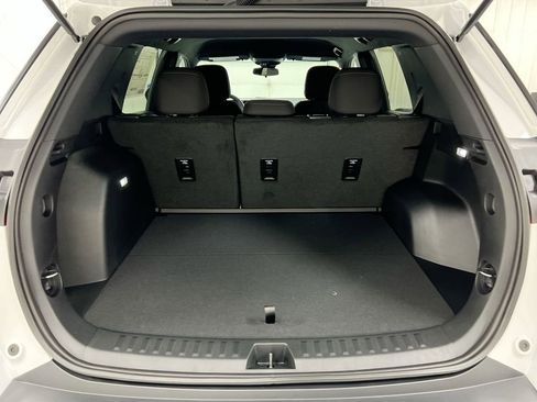 New 2026 Chevrolet Equinox LT FWD image 24