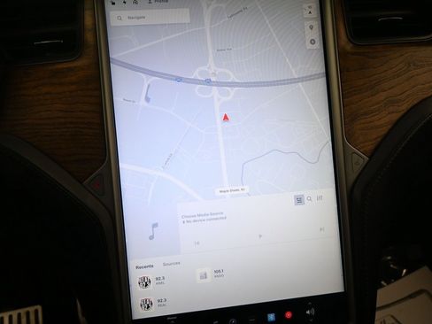 Used 2019 Tesla Model X Long Range image 12