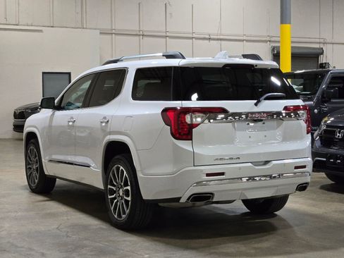 Used 2021 GMC Acadia Denali w/ Denali Technology Package image 10