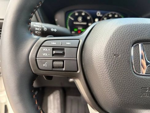 Used 2026 Honda CR-V TrailSport image 30